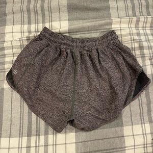Lululemon Hotty hot short- size 2